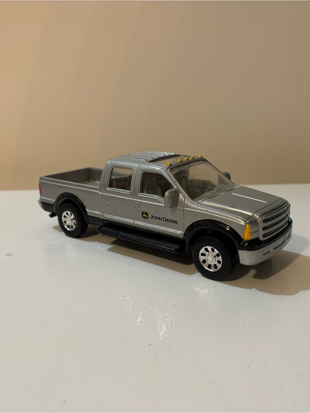 2/20$ 🐮 John Deere ERTL 3097Q00 Ford F350 Silver Truck Model Car